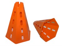 Пирамида для разметки поля с боковыми отверстиями: О-992-6  (Оранжевый)